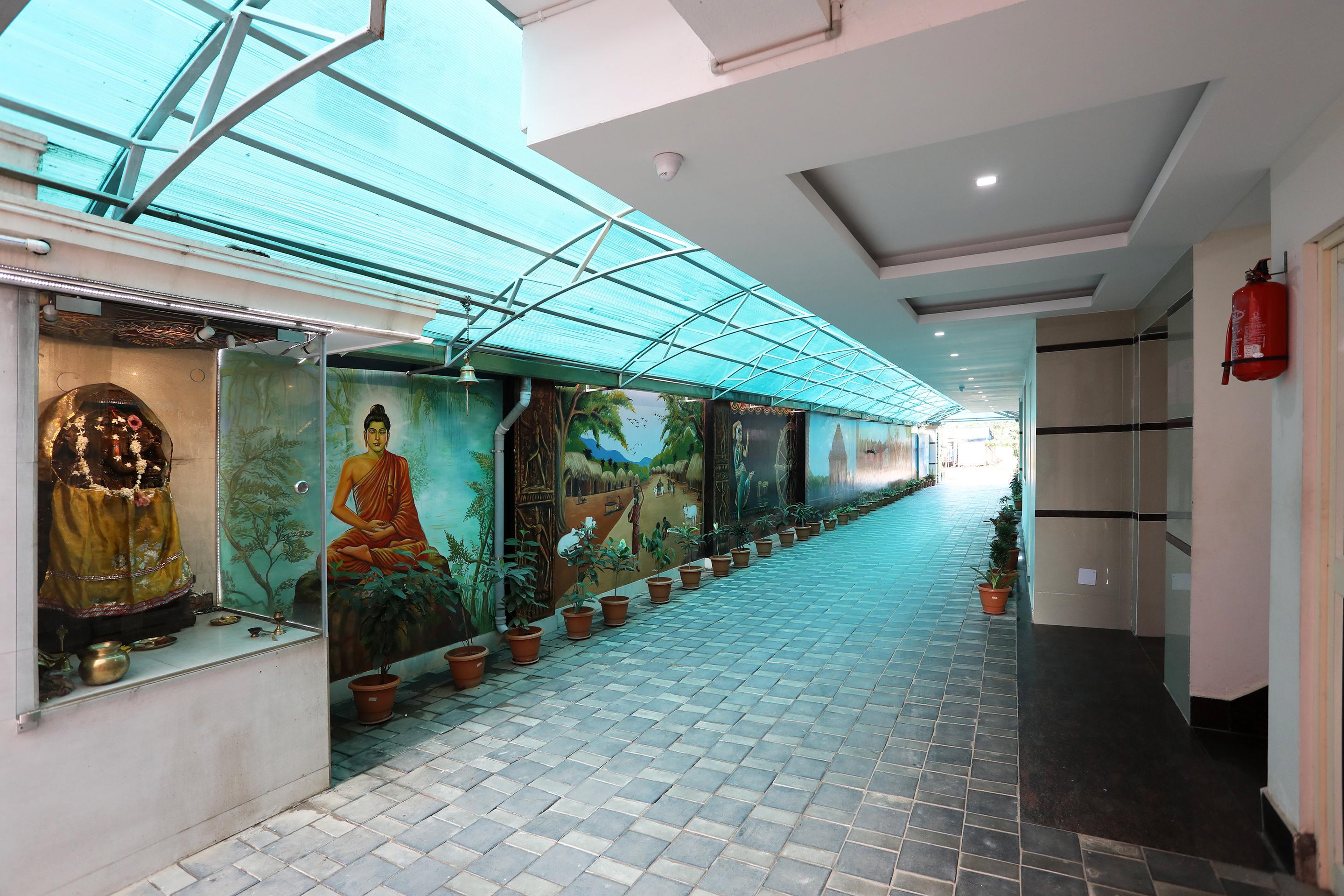 Oyo 9344 Hotel Gangotri Puri Exterior photo